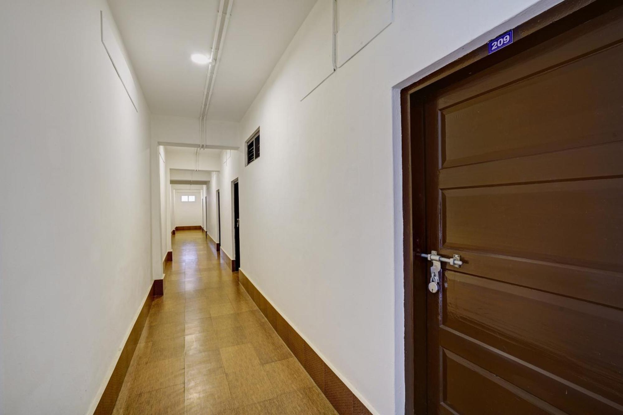 Super Hotel O Ceasar Palace Annex Thodupuzha Zewnętrze zdjęcie